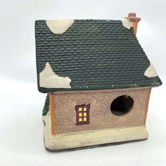 Vintage Holiday Village Light Up Snow Covered Hotel - Picture 6 of 10